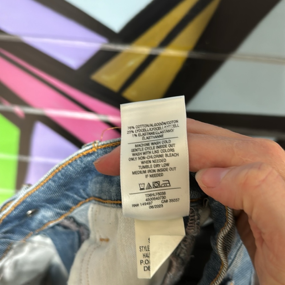 SOLD!!! NWT Joe’s Jeans vintage Stretch, size 30, retails $248! - Picture 7 of 10